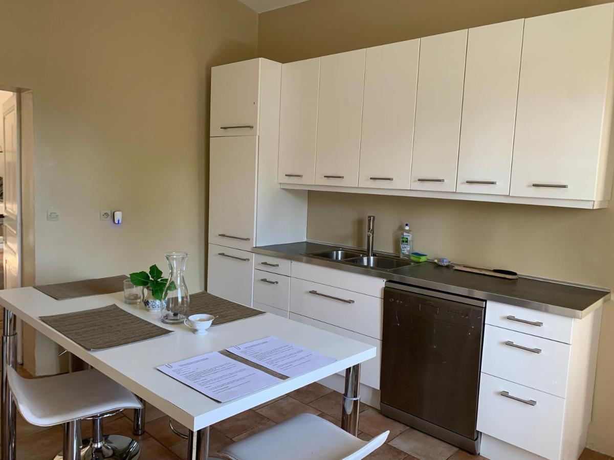 Mas Les Romarins, 10 Min D'Uzes, Piscine Et Grand Jardin Clos, Jeux, Nid De Repos Et Base Pour Activites Dans Le Gard (Adults Only) Uzès Exterior foto